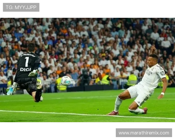 西甲埃尔萨达尔主场堡垒